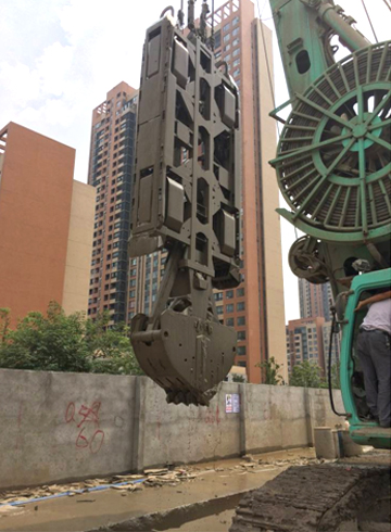 Diaphragm wall grab��pilingmachines