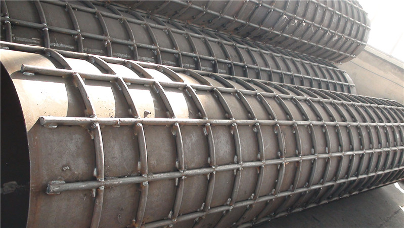 Casing tube